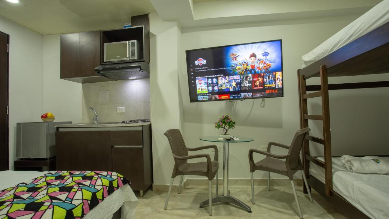 Hollywood Beach Suite Картахена Экстерьер фото