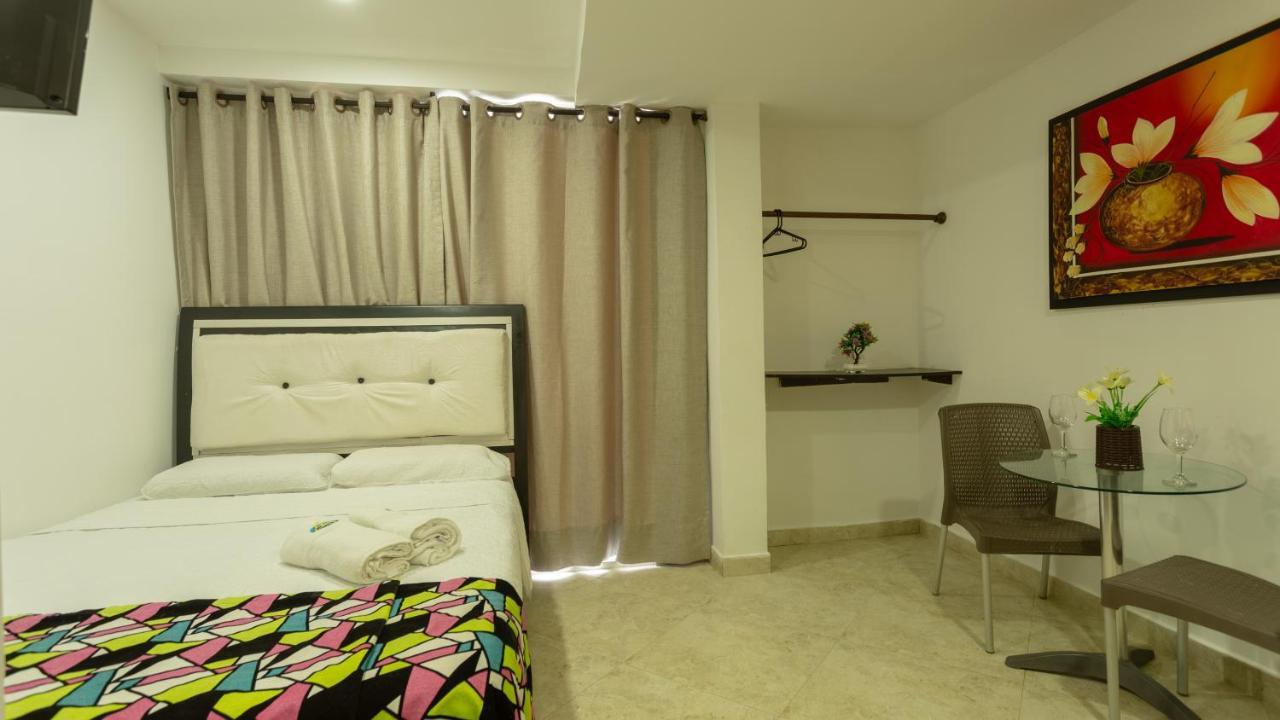 Hollywood Beach Suite Картахена Экстерьер фото