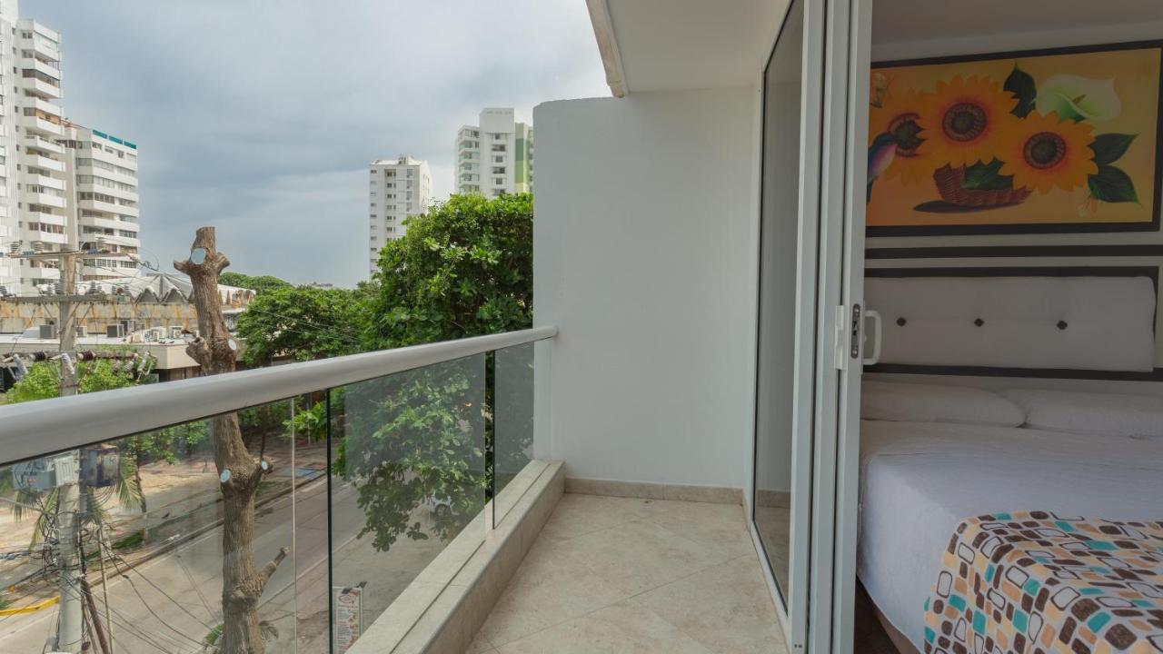 Hollywood Beach Suite Картахена Экстерьер фото