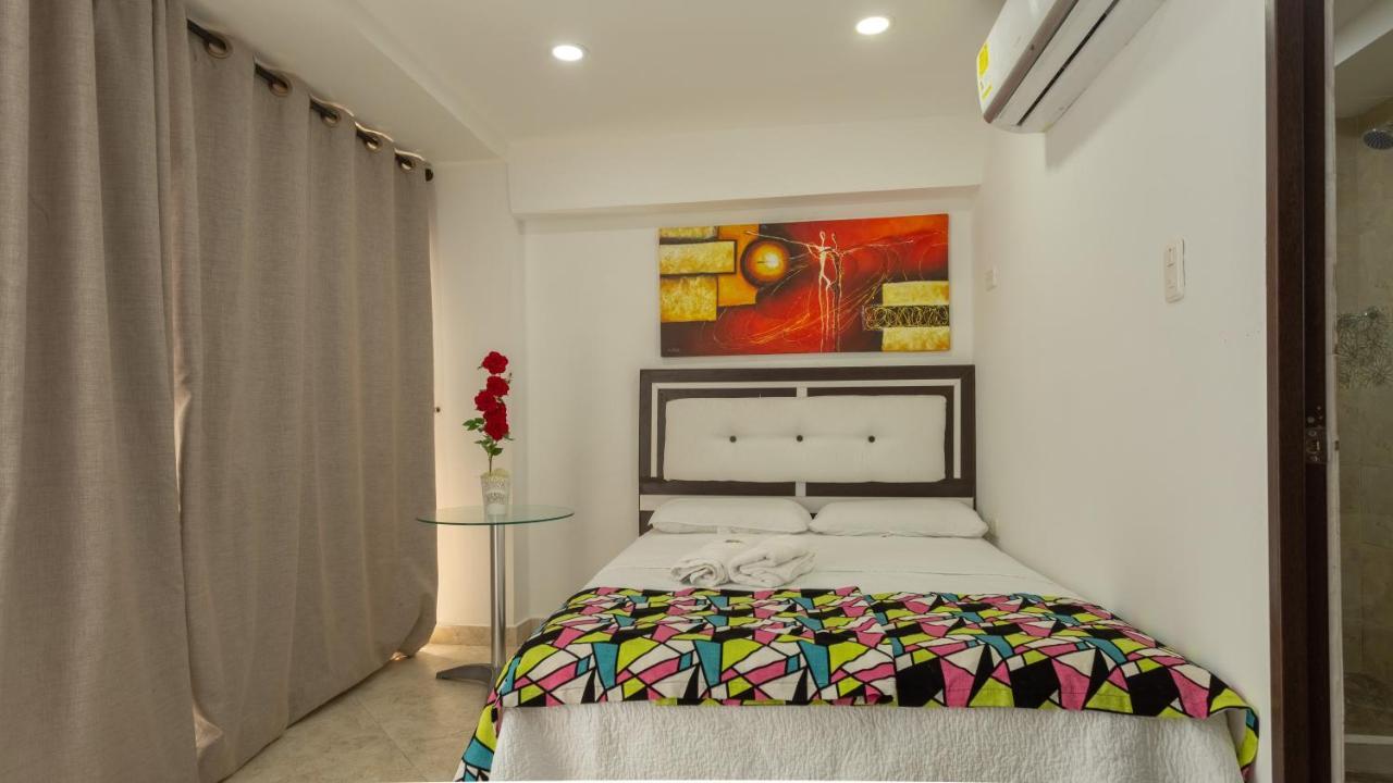 Hollywood Beach Suite Картахена Экстерьер фото
