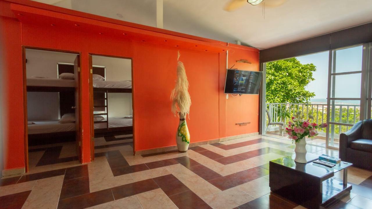 Hollywood Beach Suite Картахена Экстерьер фото